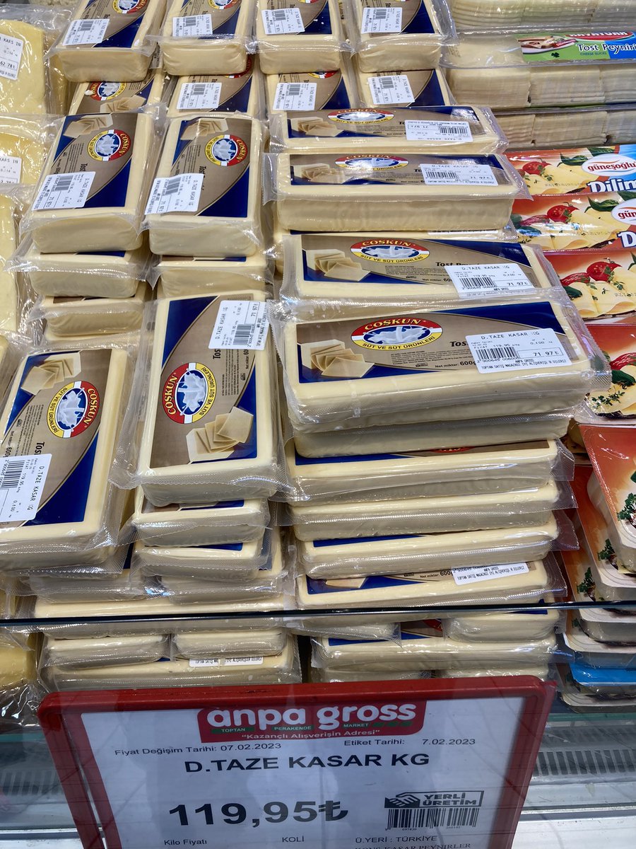 gidadedektifi's tweet photo. Deprem sebebiyle meydanı boş bıraktığımızı düşünüp, bunları yayınlamayacağız sandılar.
Bu milleti kandırmaya doymadılar!
Anpa Gross marketler tost peyniri ifadesini özenle kapatıp, eritme peynirini taze kaşar peyniri diye satıyor. Utanmıyor musunuz?
@anpagross https://t.co/qzDpu3HIfw