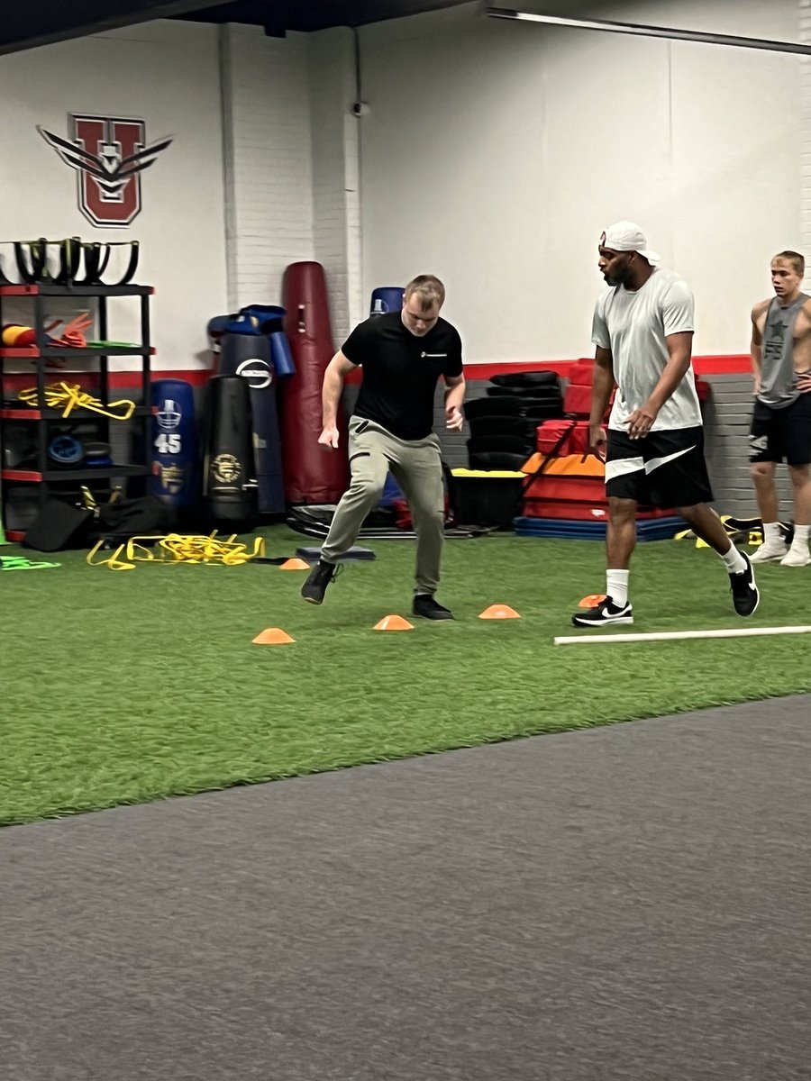 IsaiahRatliff6's tweet photo. This year is our year, the whole team is grinding, everybody’s getting bigger, stronger, and faster! @CoachVarney @HTHS_Football @AOReillyHTR @LimestoneFB @CoachRiemedio https://t.co/PaMDScQdsY