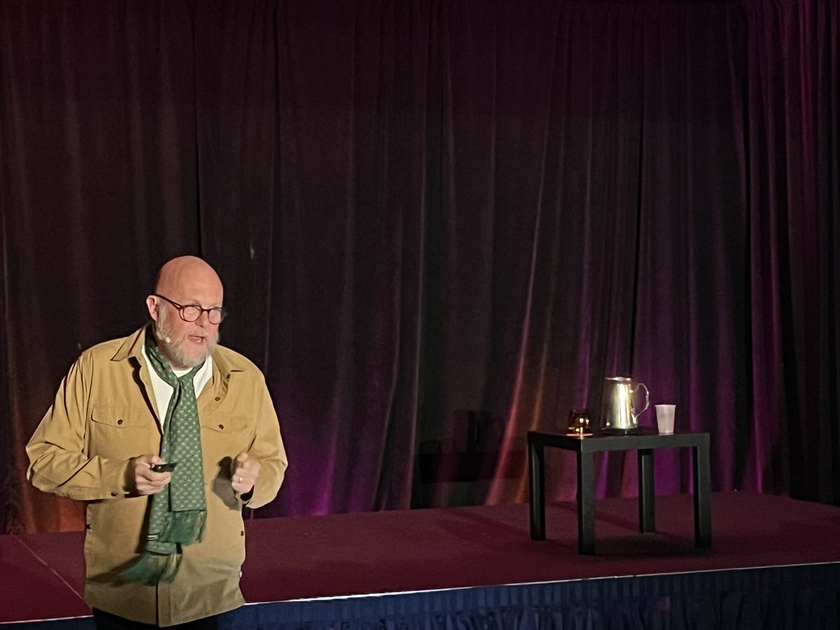 kidscreen's tweet image. Gary Pope, @KidsIndustries’s CEO, is digging into kids evolving viewing habits and the findings from its “Global Family” report, which canvassed 5,000 families across six continents