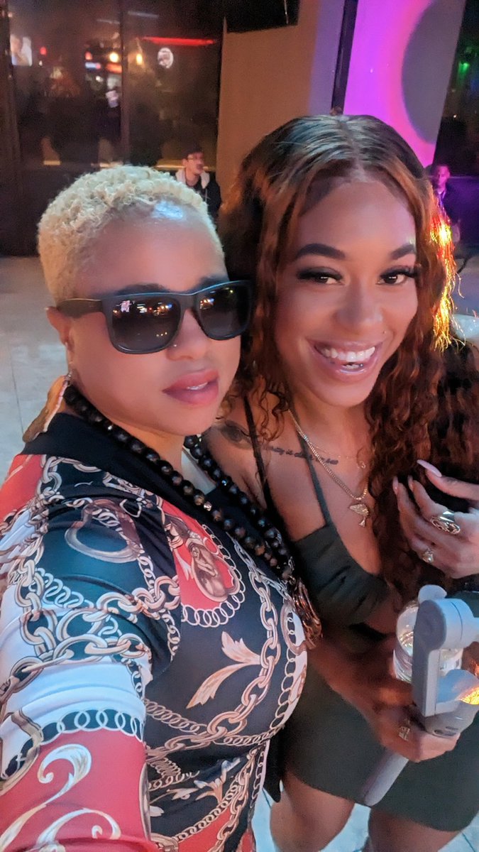 SmillsMedia's tweet photo. S/O to the beautiful Bernice. It was a pleasure meeting you. We need more female entrepreneurs. Keep following your dreams. 💜✨ #outlawz #mediamade #smillsmedia https://t.co/nl6bge1lUe