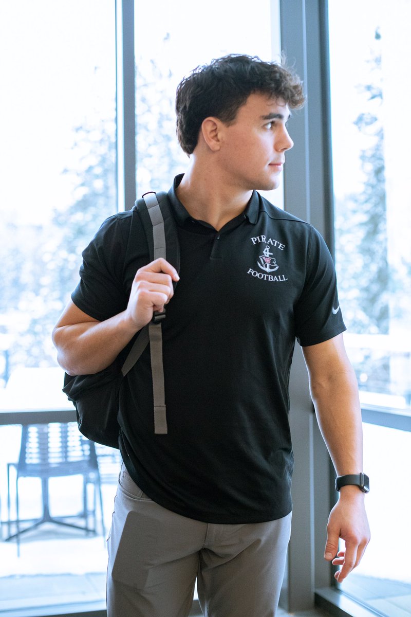 Our ‘One Pine Day’ fundraiser is 1 day away! One of the items we are fundraising for are new Nike Polos for our players! 

Pictured is Graduated Senior Derrick Platt wearing one of the polos.

The link to donate will be shared Tomorrow (February 15th) at 8am!

#OnePineDay