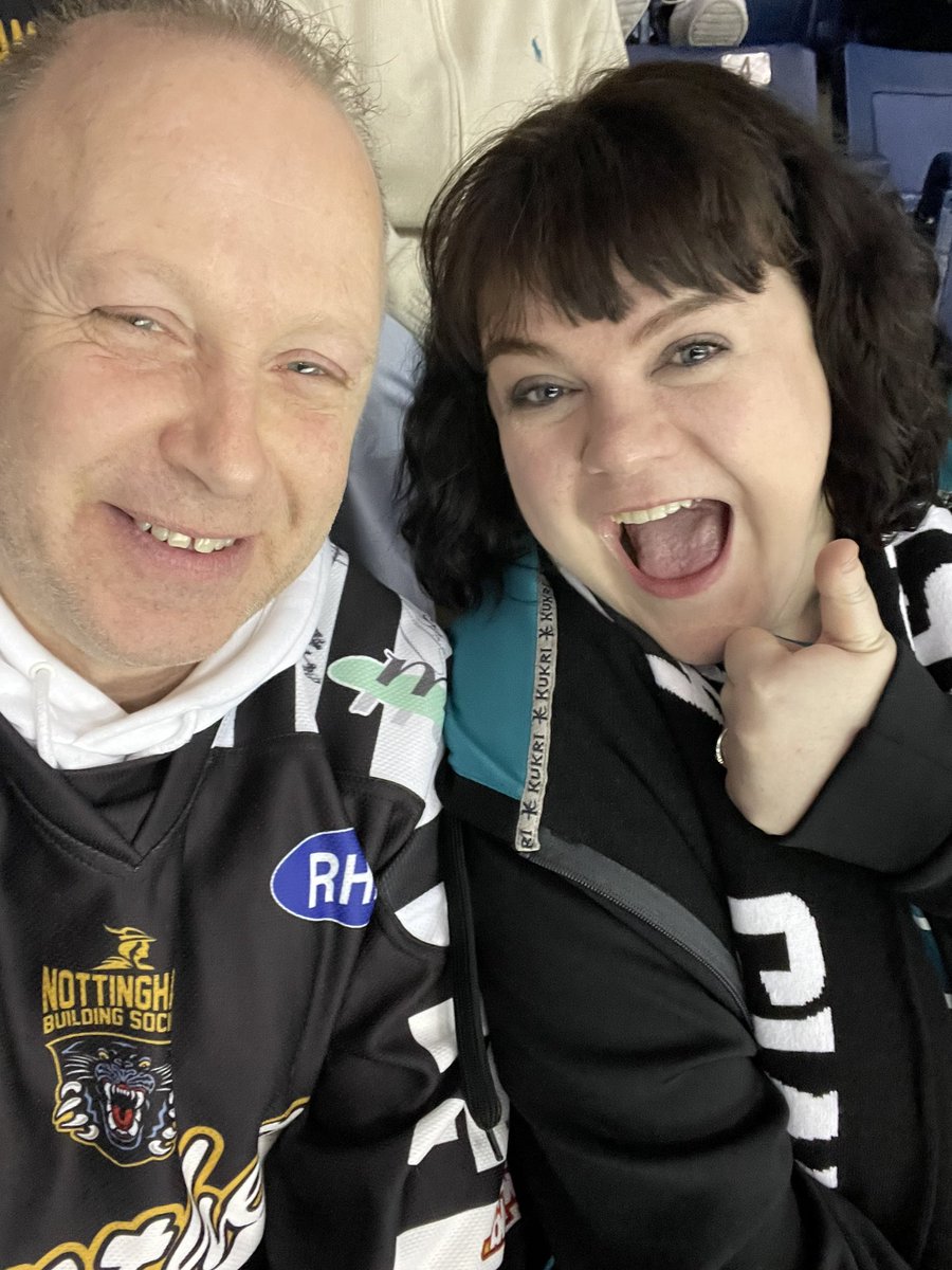 Me and a giant 😜 let’s go Panthers <a href="/PanthersIHC/">Nottingham Panthers</a>