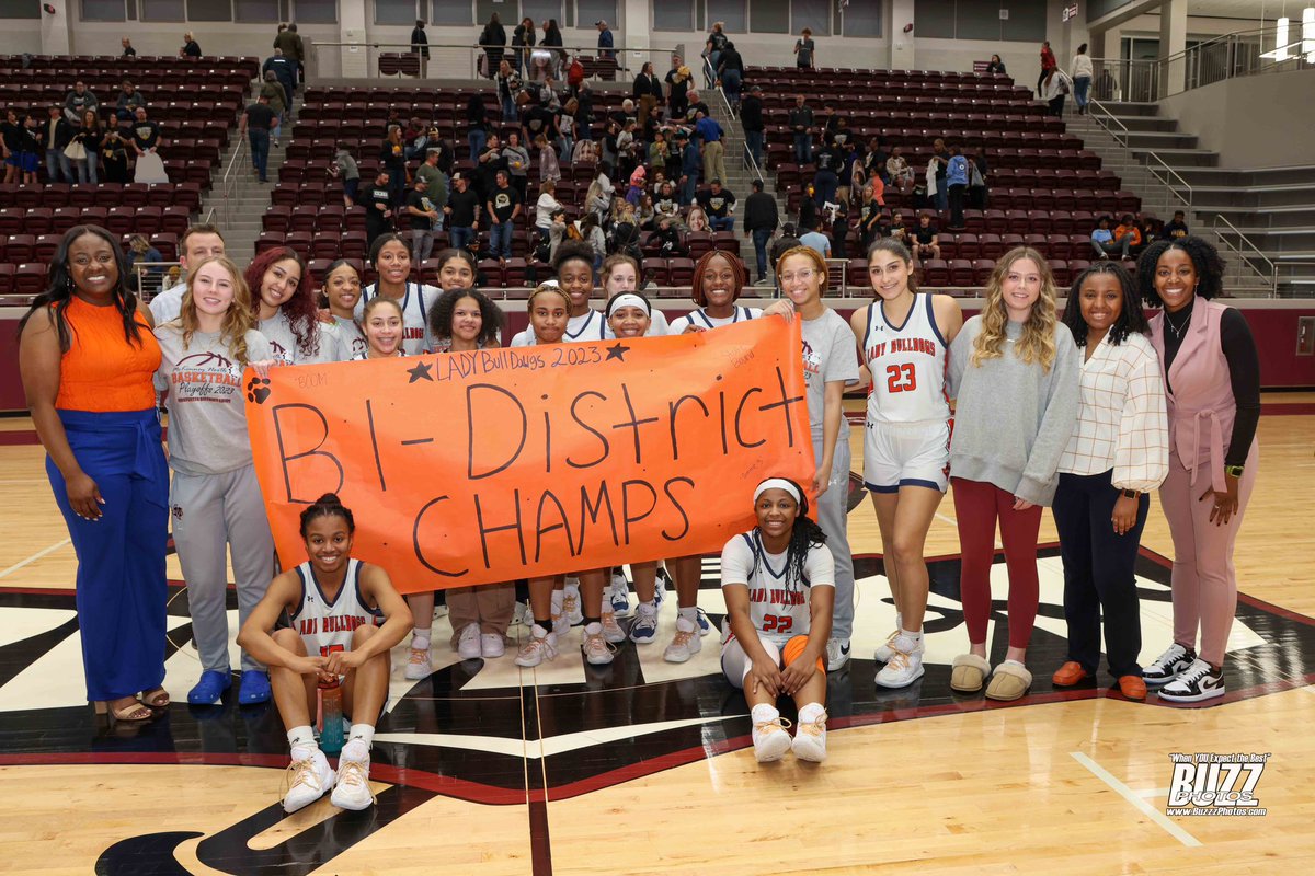 NORTH WINS!!! Congratulations to the Lady Bulldogs on their 45 to 28 win over Forney to win Bi-District Champs! 🤍🏆#BiDistrictChamps #WETHENORTH #ROADTOSTATE #UILPlayoffs