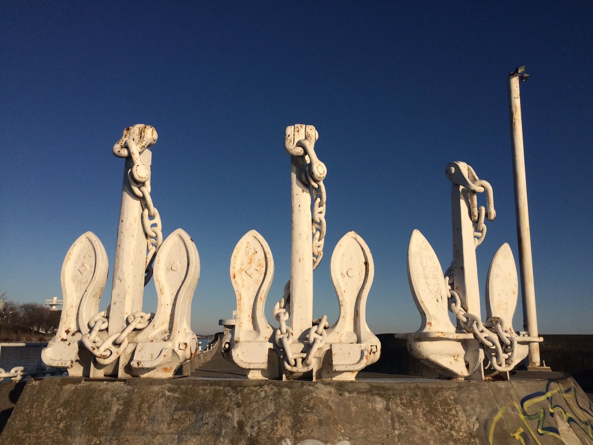 Spiczynski's tweet image. It’s nice out. 
#OntarioPlace
#outforawalk