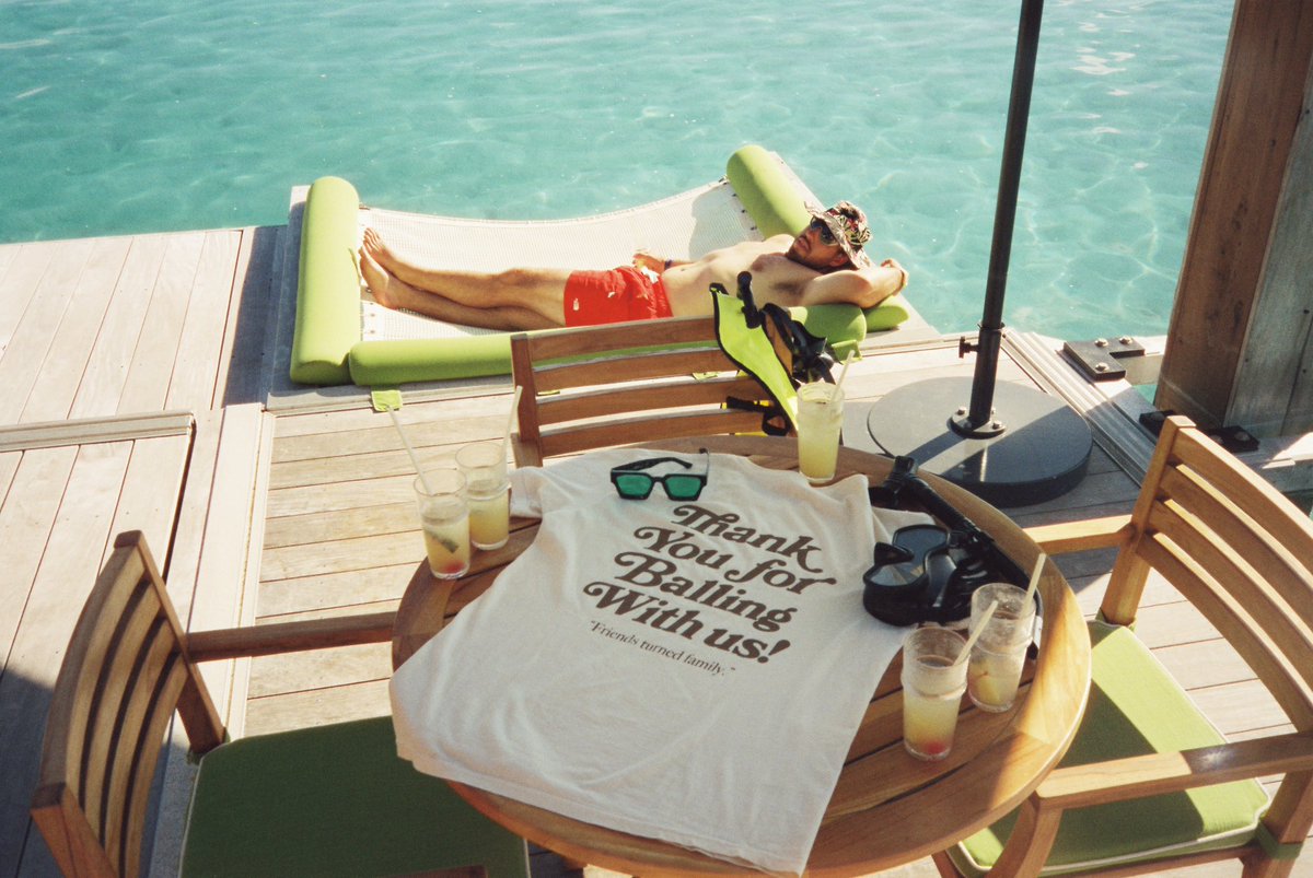 OGcoogs's tweet photo. “HENNESSY OASIS.”

Some much needed Henny Colada’s for the soul. We let the sun do the rest. https://t.co/wR72lzkzZc