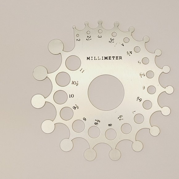 RubyChristene's tweet image. So good I had to share! Check out all the items I'm loving on @Poshmarkapp #poshmark #fashion #style #shopmycloset #hardrockcafe #richelieu: posh.mk/0GTMdvTcqxb