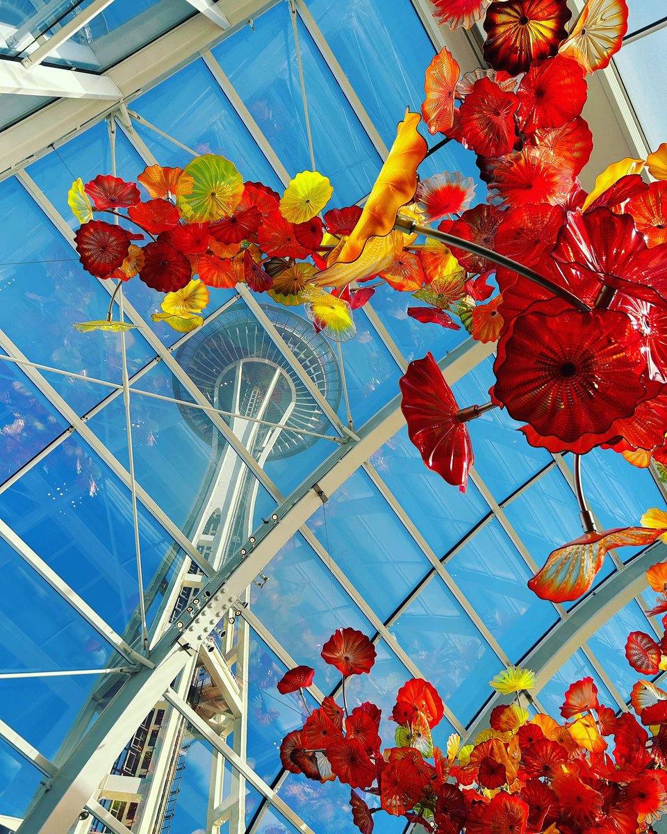 Chihuly Garden and Glass (@chihulygg) on Twitter photo It’s a beautiful *Valentine* day to visit our new bar! Open until 8pm tonight. 
#bar #chihuly #love #seattle 
Dale Chihuly, “Glasshouse Sculpture,” 2012. © 2023 Chihuly Studio all rights reserved. It’s a beautiful *Valentine* day to visit our new bar! Open until 8pm tonight. 
#bar #chihuly #love #seattle 
Dale Chihuly, “Glasshouse Sculpture,” 2012. © 2023 Chihuly Studio all rights reserved.