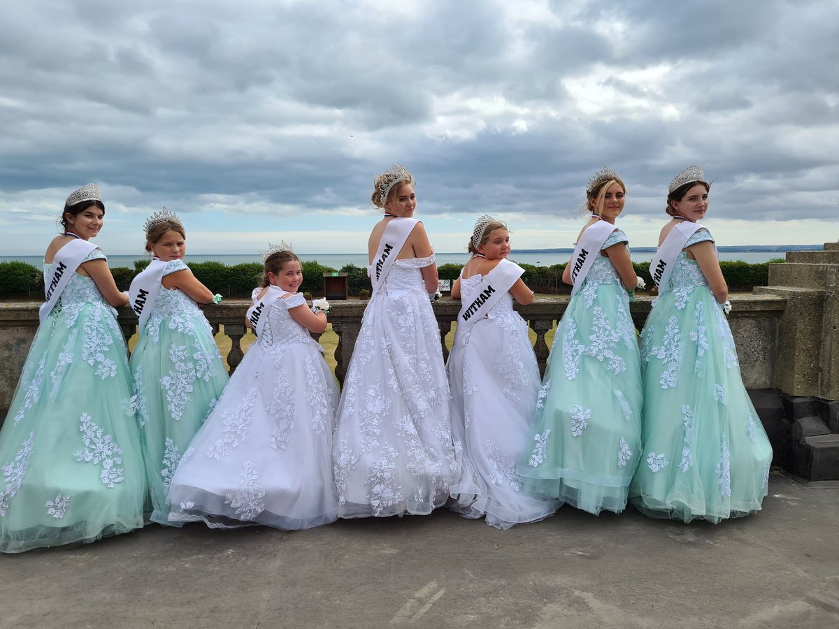 WithamCarnival's tweet photo. Ramsgate Carnival

The girls got to go on rides, look around the stalls and the Queens tea meal was very yummy.

Thank you to reserve Princess Isla for standing in for Summer.

1st place Tableau &amp; Snr Princess Pairs 
3rd place Float &amp; Rosebud https://t.co/5kCQpWKaVC