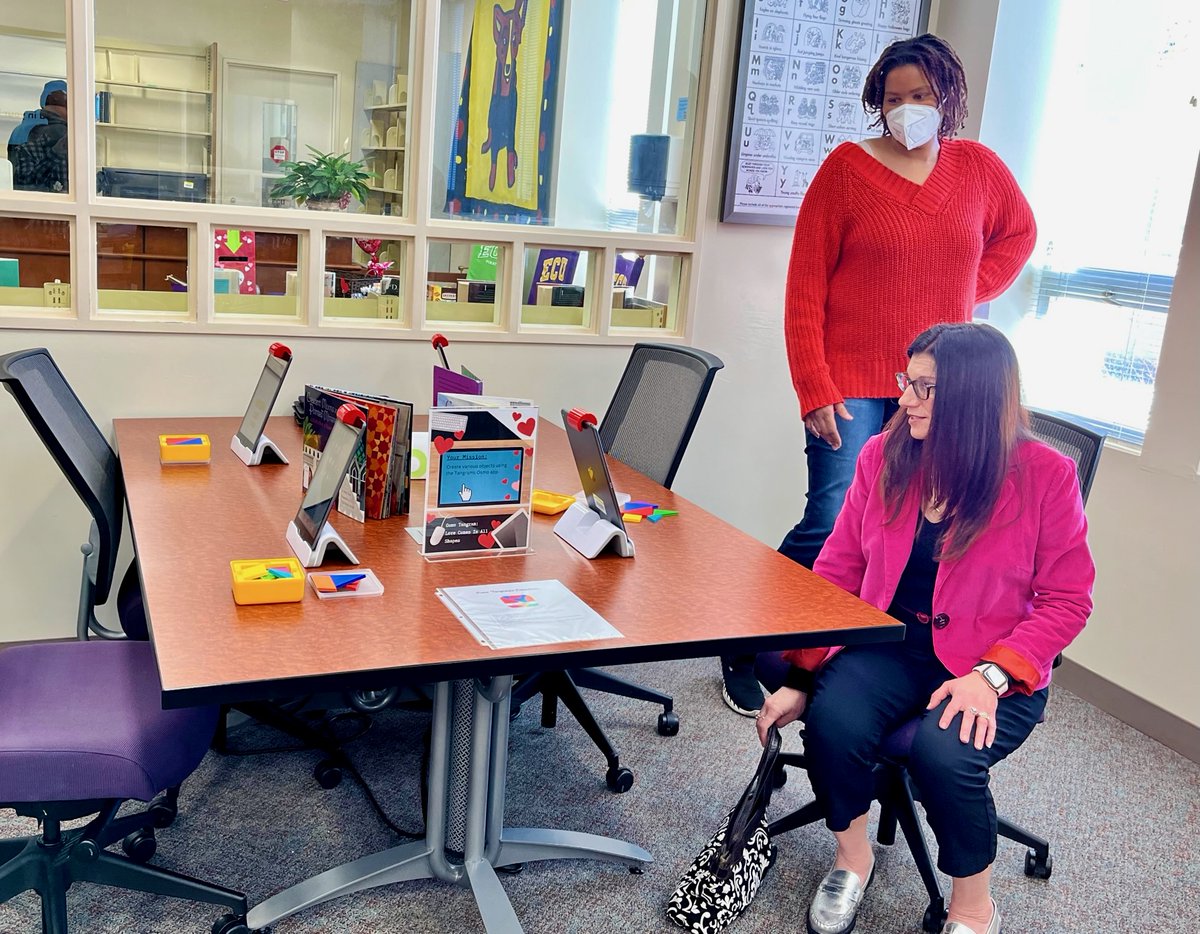 joynerlibrary's tweet photo. Who fell in love with the #ECU Teaching Resources Center on #TRCTuesday?? (and #Valentines Day🥰) 

The TRC Valentine's Day open house was a blast and we 👀 a lot of friends in Academic Library Services, @ECU_COE, @ECUHHP enjoying fun and engaging educational technology tools. https://t.co/cFJiTf0gLe