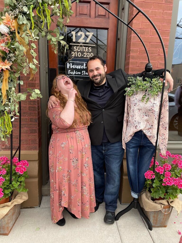 tylorelm's tweet photo. Happy Valentine's Day Heidi. Many would agree, your laugh is contagious! https://t.co/MIm1YCAbxG