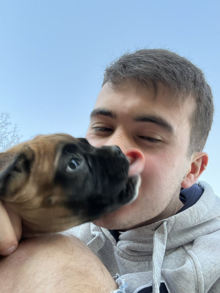 pablxbal's tweet photo. piña e eu 🫶🏻💓 https://t.co/JEZGHOGBfr