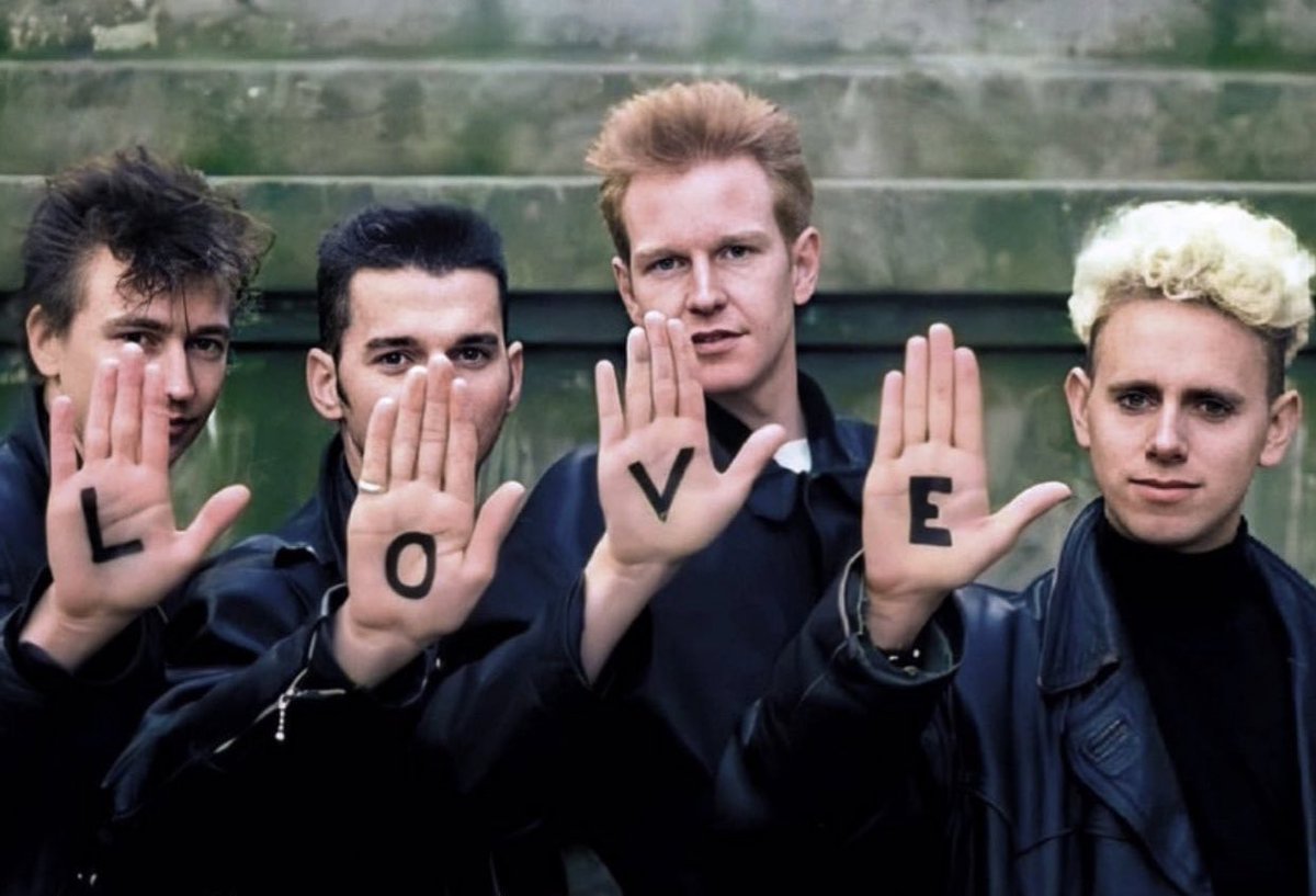 ojorojodallas's tweet photo. Happy Valentine’s day #devotee @depechemode #loveisstrange #returnit https://t.co/wb0uOP1FMW