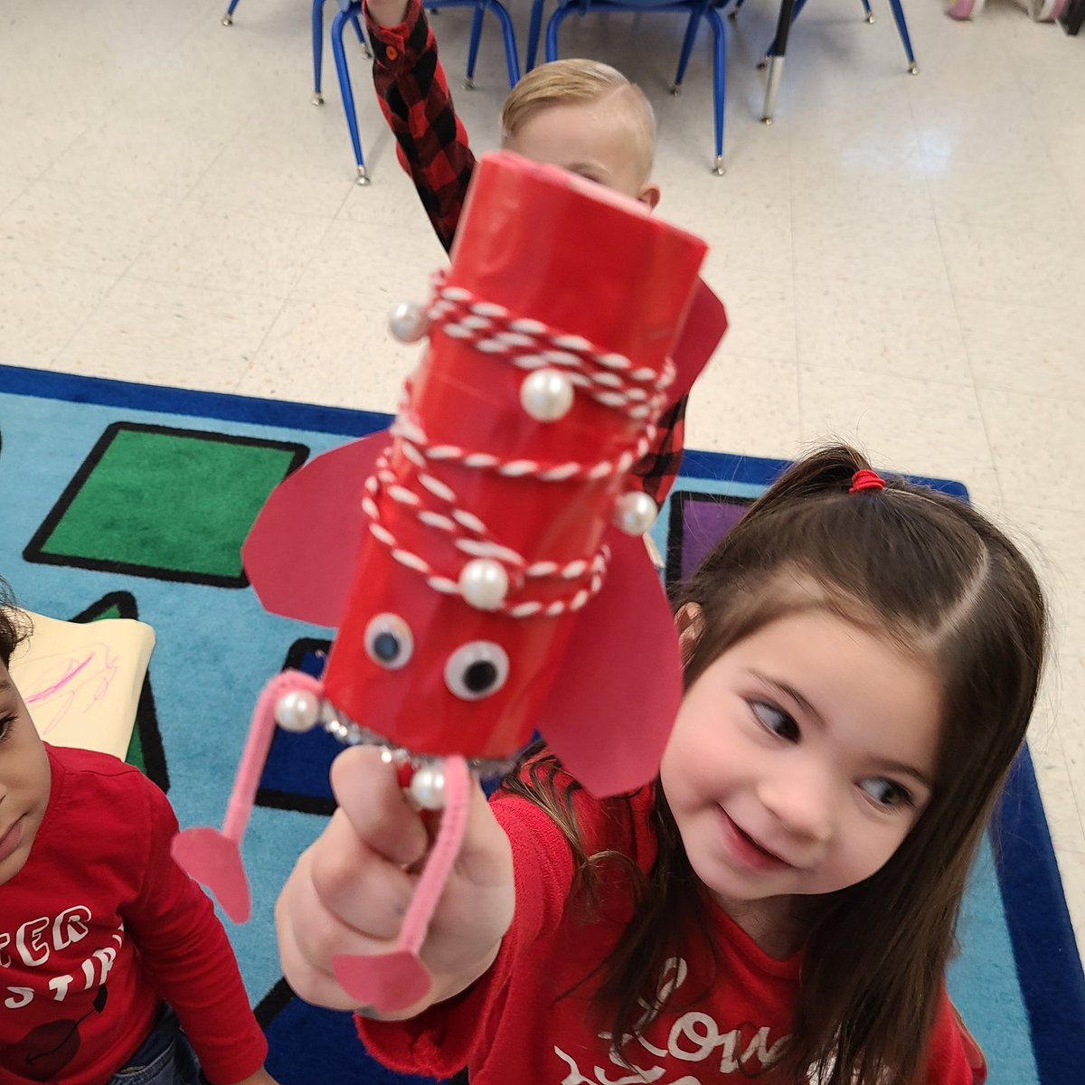 LionCubsMHSN's tweet photo. Thank you to the Environmental club for these adorable recycled Love Bugs 🦋 @Cassiaw2012 @Mr_KCullen @MTPSArts @MTPSpride #crosscurriculum https://t.co/xHKaXUKEzu