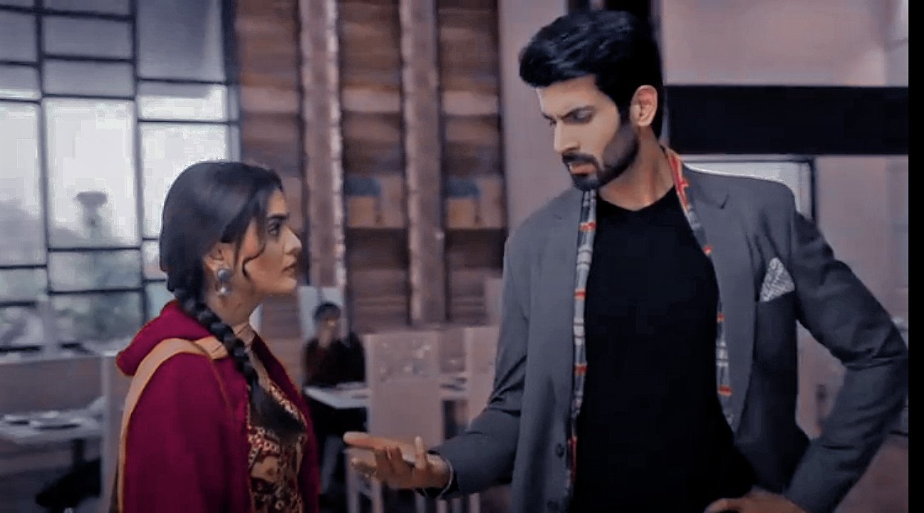 Pooja💗 on X: "— Lag Ja Gale— Lol😂, Ishani tipped him for his not-so-good hospitality before leaving the Restaurant. She hurt his ego really bad😂. #LagJaGale #NamikPaul #ShivAni #ShivDhoopar https://t.co/7YeGB95oaU" / X