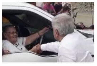 PedroFerriz's tweet photo. Una imagen dice más que mil palabras.
El saludo no sólo representa un encuentro, sino la continuidad de una relación…
https://t.co/5wvADakl4b