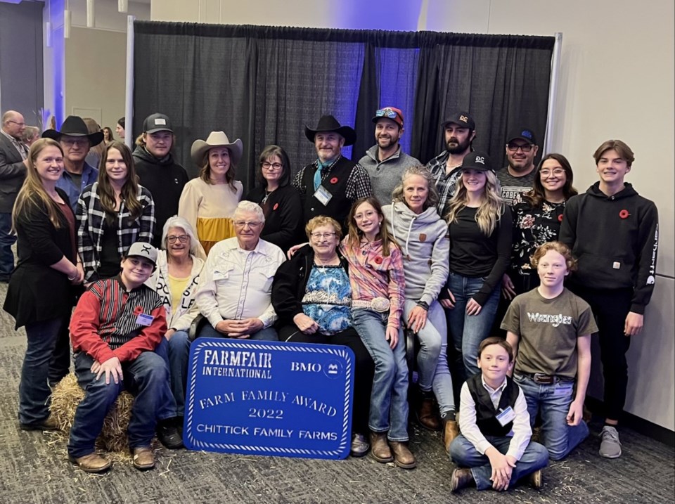 BvilleNouvelle's tweet image. Lac Ste. Anne County’s Chittick Family Farms honoured with 2022 Farm Family Award dlvr.it/SjQd7d #SpecialFeature #BreedersDirectory #GreatWestMedia