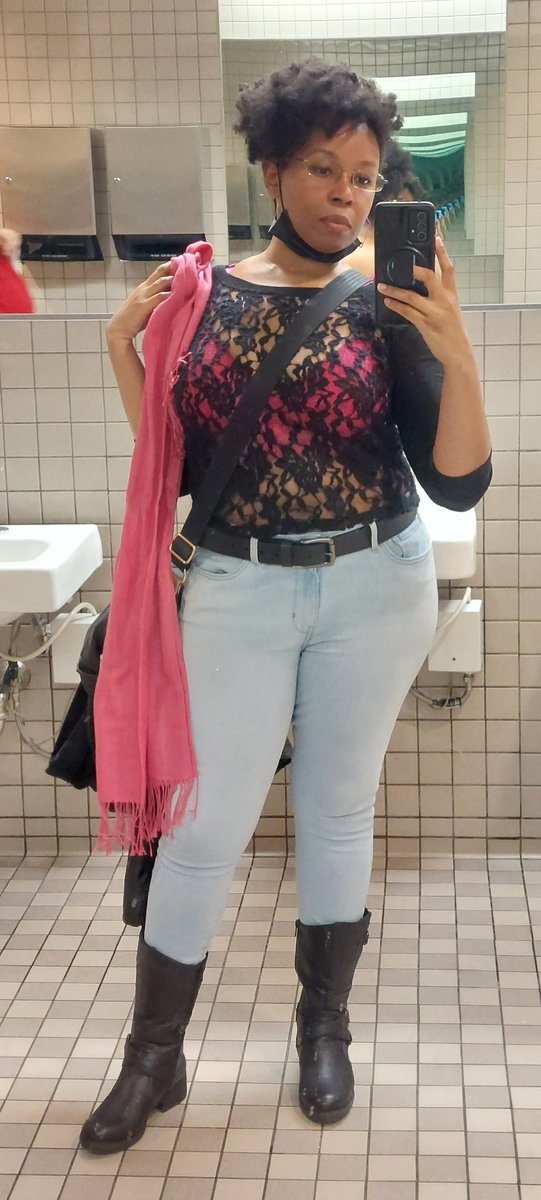 Cinaerys Bronxborn tweet media