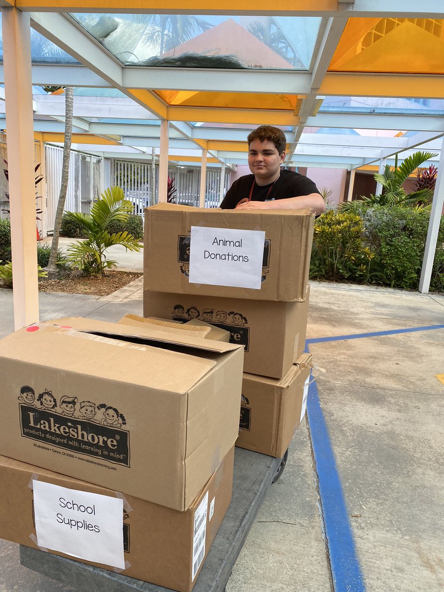 Today we remember the 17 lives that were taken on February 14,2018 at the MSD tragedy with a day of service and love at Eagle Ridge ❤️ #2getherinServiceandLove #browardschools #eagleridge_1