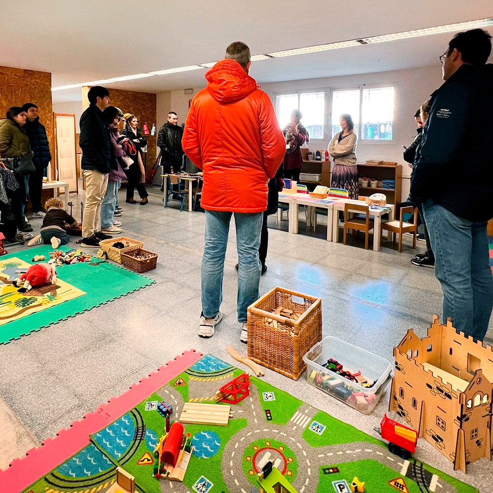 CollegiCreaNova's tweet photo. CREANOVA OBRA LES SEVES PORTES A MÉS DE 40  FAMÍLIES!

Dissabte 11 de febrer: + de 40 famílies interessades en el nostre Projecte Educatiu innovador han pogut veure ‘in situ’ els espais de CreaNova, aprofundir i entendre millor què fem i com ho fem. 

https://t.co/StQm5I7H9y https://t.co/1MB1infr5Y