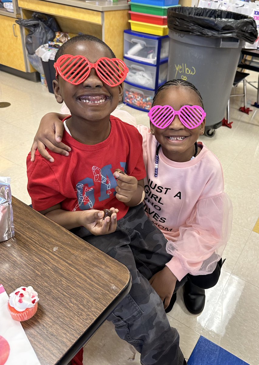 Sally Schultz tweet media