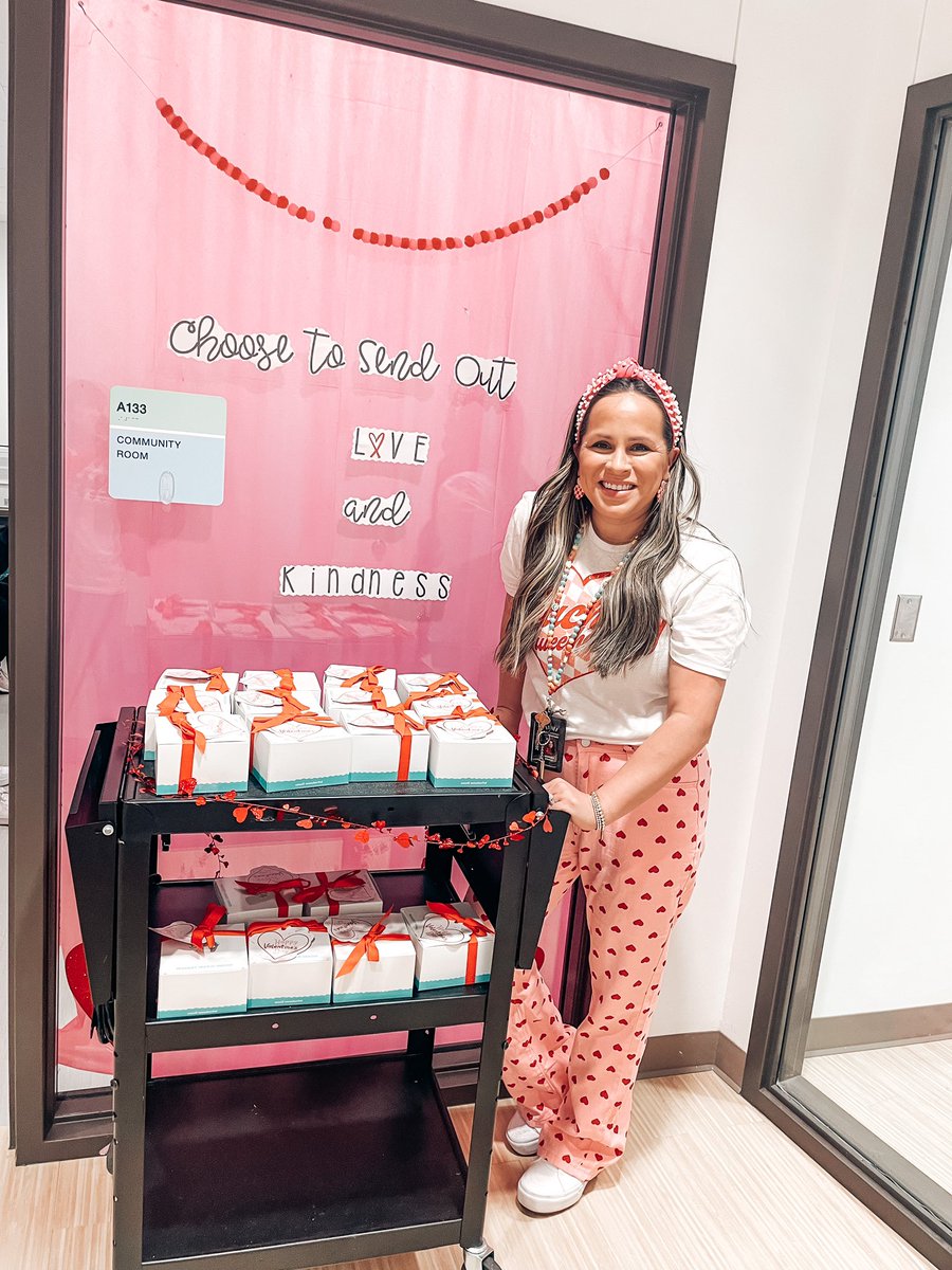 Faculty fund is showing up with <a href="/BuffCitySoap/">Buff City Soap</a> for our teachers on Valentine’s Day!💕<a href="/BPE_Broncos/">Barrington Place Elementary</a>