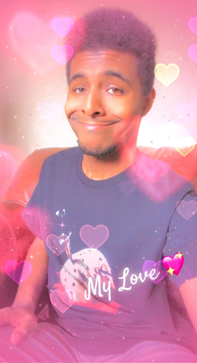 CamrineHorror's tweet photo. I Am Loving These Valentine’s Day Snapchat Filters 😊😊😊😊😊😊. https://t.co/9ouhG2siWC