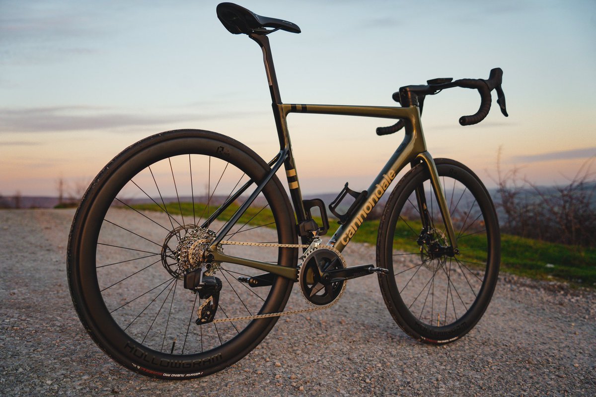 Twitter, did you see our 2023 road bikes ??  

😍😍😍 right ? 

#rideCannondale