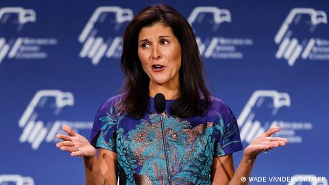 La republicana Nikki Haley anuncia su candidatura a las presidenciales en EE.UU.
bit.ly/3KgqYRA