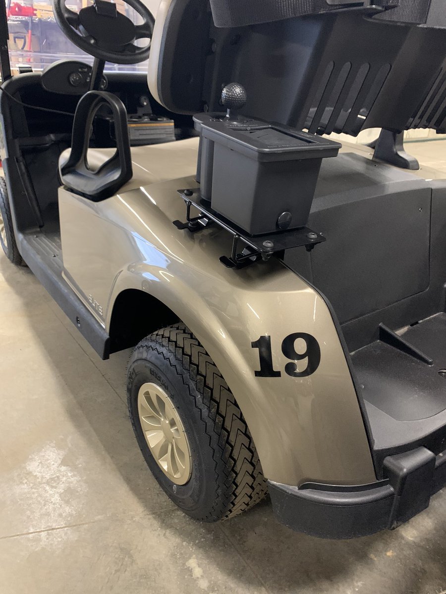 The 2020 Michigan Golf Course of the Year took delivery of new @EZGOvehicles RXV Elite vehicles this week! Thanks to everyone at Stoatin Brae and Gull Lake View Resort for the repeat business! 

#ezgo #lithium #golfcar