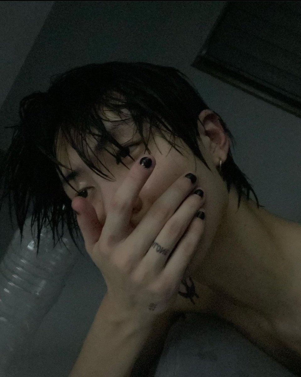 ChaleAfrodite's tweet photo. ♡ Nome: tobio kageyama (@kagstto)
♡ Idade: 19
♡ Orientação Sexual: gay
♡ O que você está procurando?: nada
♡ Likes: bichinhos, vôlei, comida e lol
♡ Dislikes: gente fedorenta https://t.co/wYVh8TVgy7