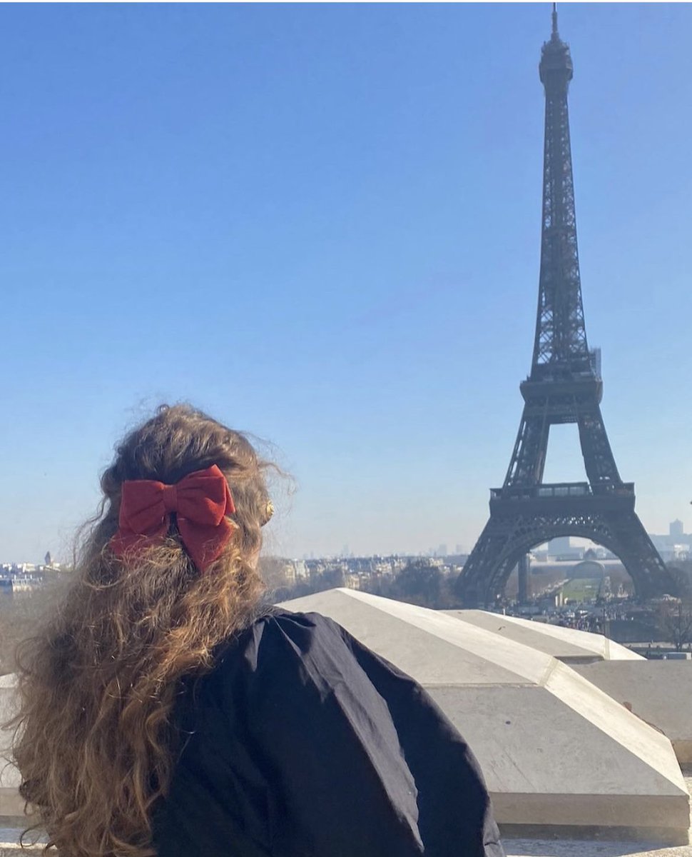 Our lovely Drama instructor and singing teacher Miss Cowell is really having her ‘Emily in Paris’ moment! Supporting our KS4 students on the APHS Paris trip this week! @AldermanHigh #MissCowellinParis #funforall