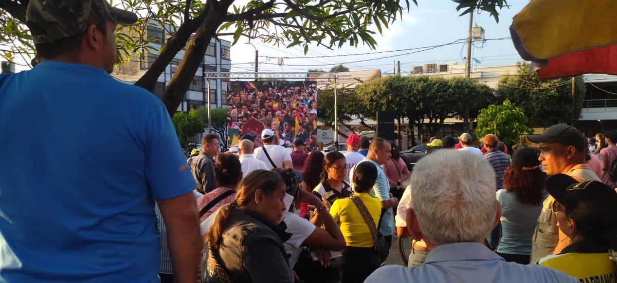 comun_paz's tweet photo. El #MagdalenaMedio 🕊️decididamente salió a manifestar su rotundo apoyo a las Reformas del Cambio. Vamos por esas reformas que dignifican la vida de todos y todas las colombianas.✊❤️ https://t.co/vRctOrNg6x