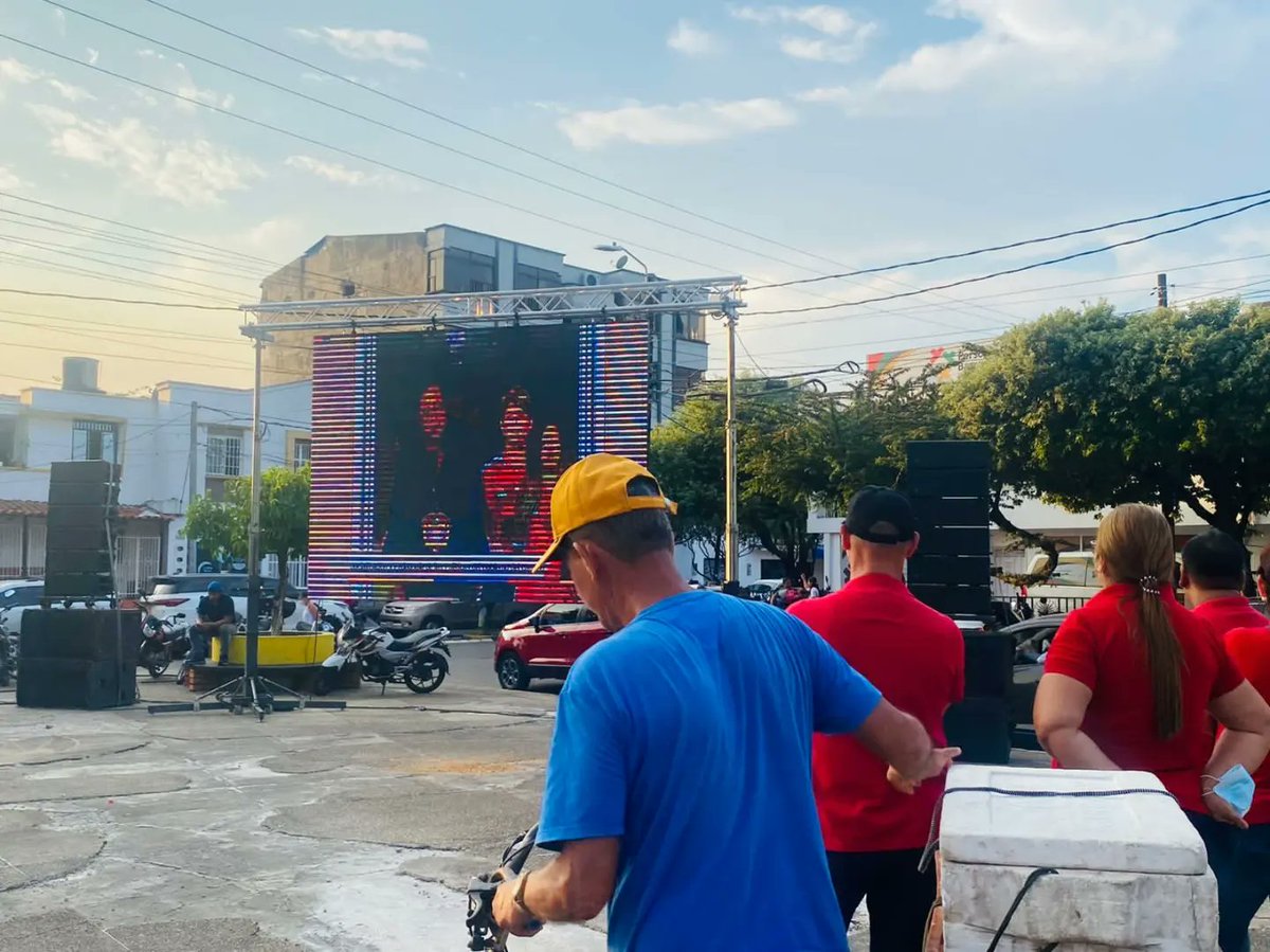 comun_paz's tweet photo. El #MagdalenaMedio 🕊️decididamente salió a manifestar su rotundo apoyo a las Reformas del Cambio. Vamos por esas reformas que dignifican la vida de todos y todas las colombianas.✊❤️ https://t.co/vRctOrNg6x