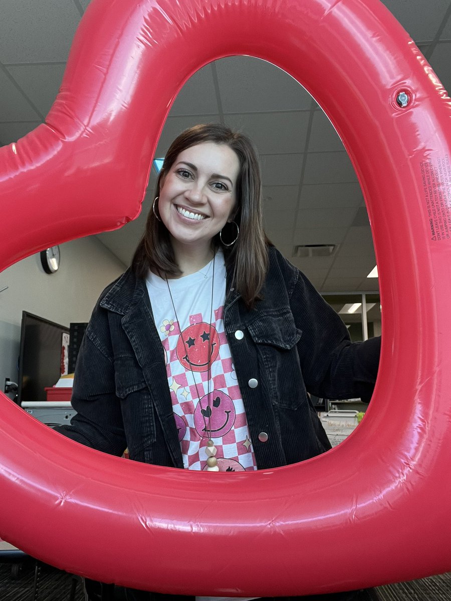 Ms. Manriquez, M. Ed tweet media