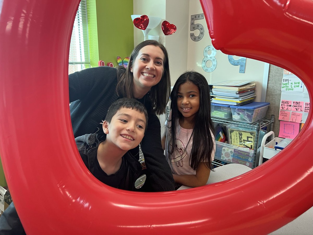 Ms. Manriquez, M. Ed tweet media