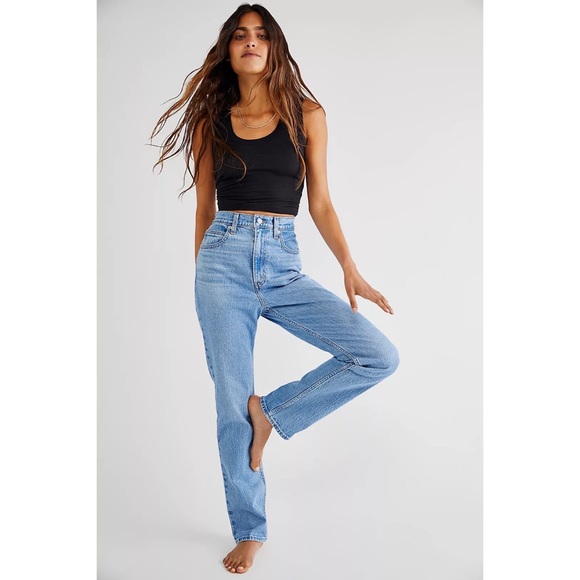 the_pifer's tweet photo. So good I had to share! Check out all the items I'm loving on @Poshmarkapp #poshmark #fashion #style #shopmycloset #levis #drmartens #anthropologie: https://t.co/d1HC8abTPK https://t.co/CbMXk5fu0t