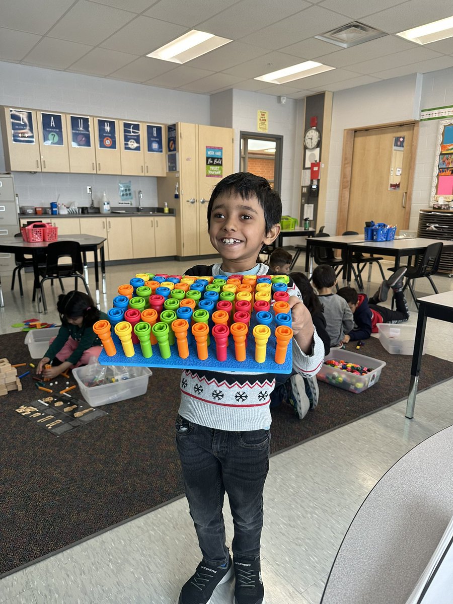 msalyssaleroy's tweet photo. Since learning about structures in science and measurement in math, 1B has been very interested in building and building materials! 🧱 https://t.co/Q9XkRnjH2X