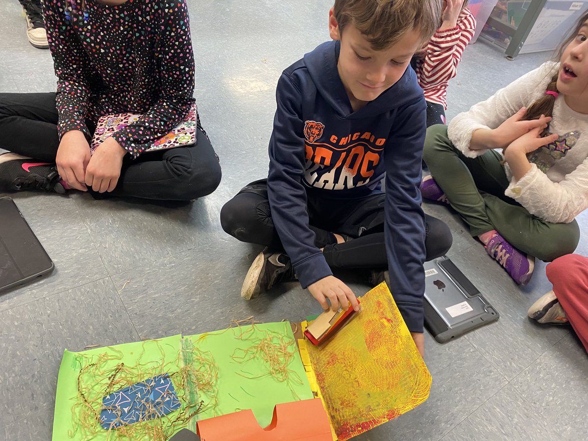 Sharing #feedback, challenges and successes has definitely increased our #collaboration game! #LyonLearners #WeAreD34 #TABchat #reflect #SHoM