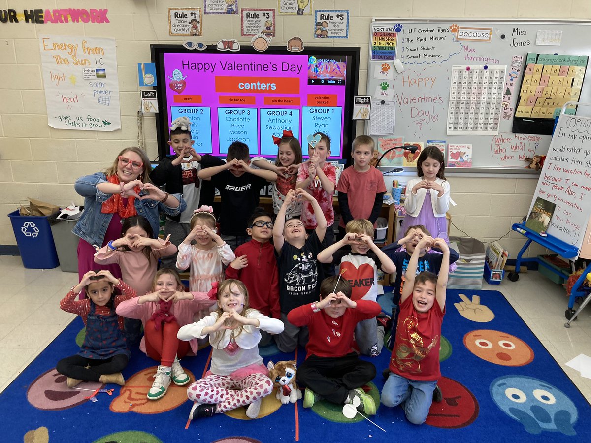 Miss Jones tweet media