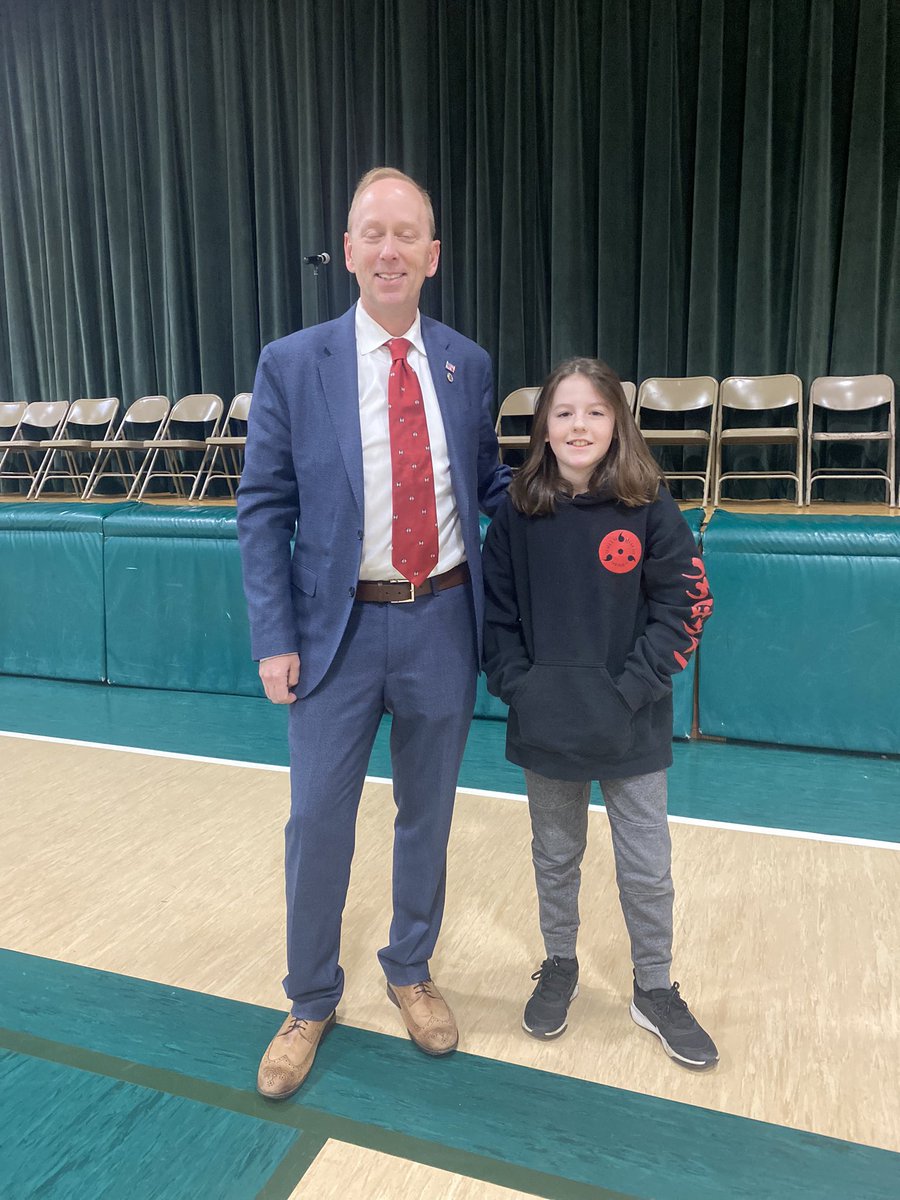 A big #TigerRoar goes out to the winner of our school spelling bee, 6th grader, Jake M.! @SBS_Tigers