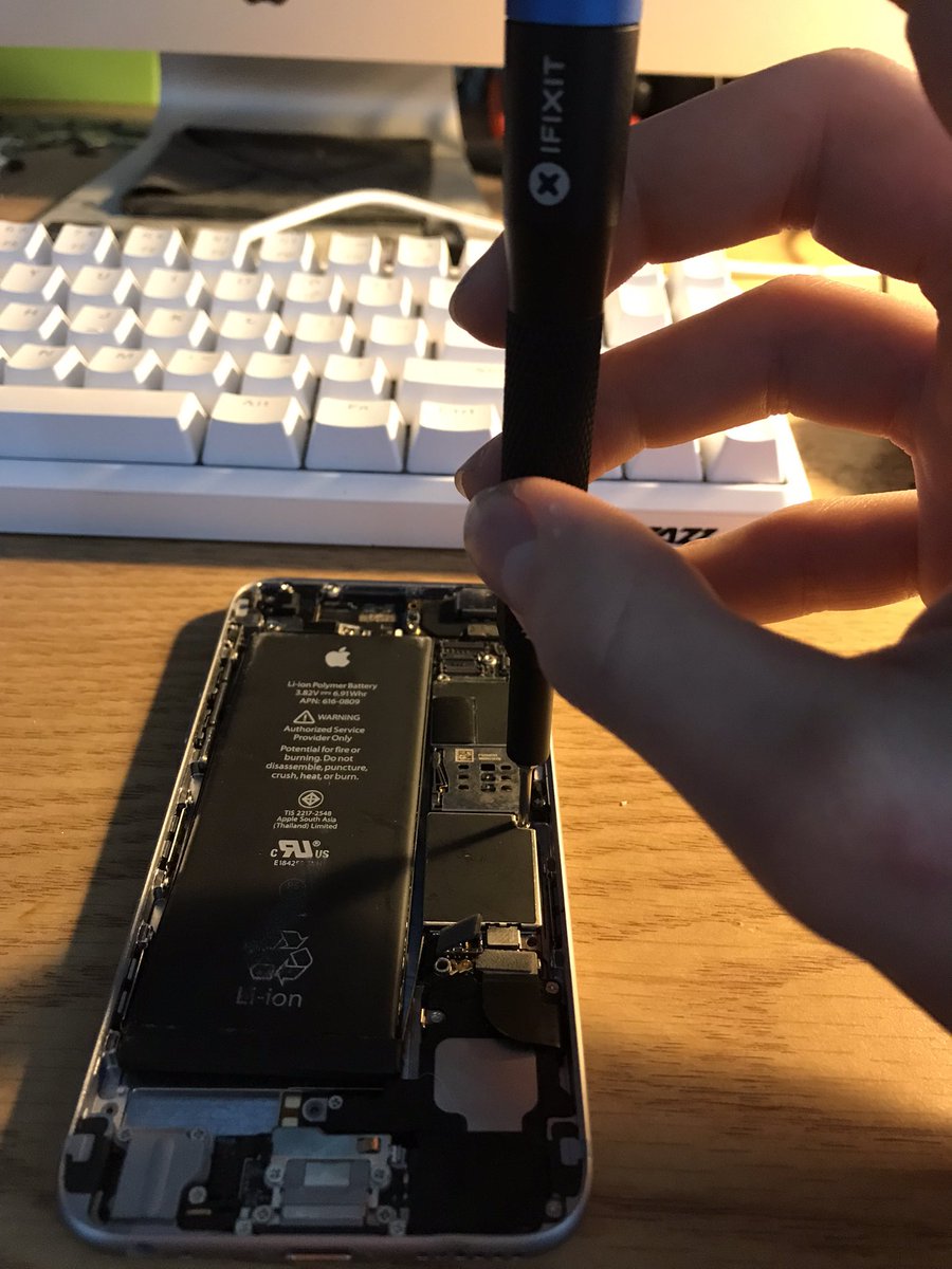 CompactorJoe's tweet image. The only thing I get to screw on valentines