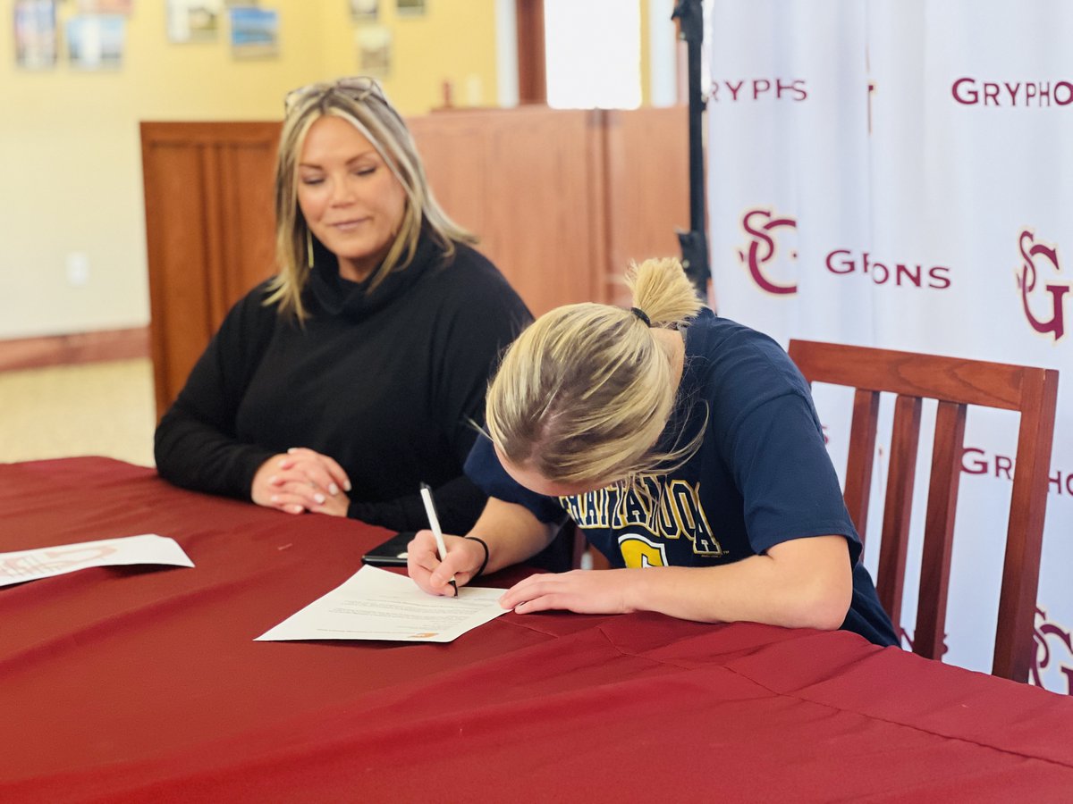 SGISGryphons's tweet image. Congratulations to Mary Beth Skelton '23, who signed her letter of intent to continue her athletic career at the University of Tennessee Chattanooga. Mary Beth is a leader on and off the soccer field. She was a THSSCA Senior All-Star, where she was the MVP. 1/2