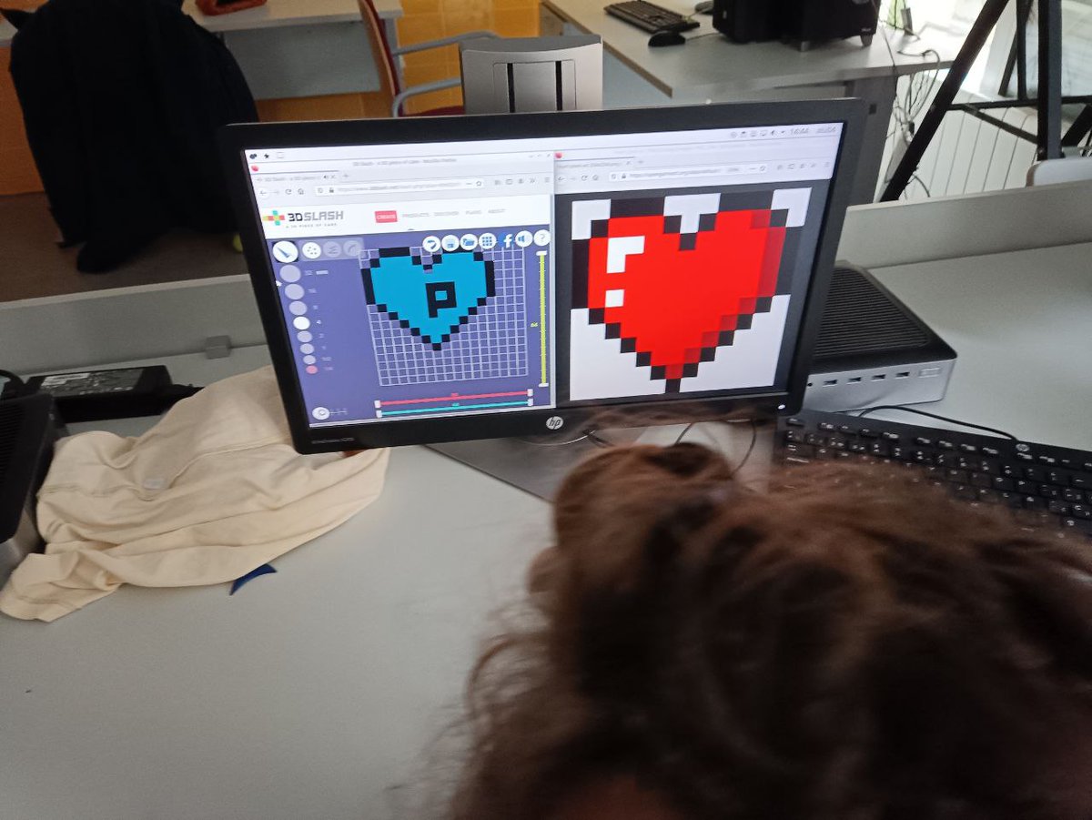 holanube7's tweet photo. Ey!!! Volvemos hoy con nuestra aportación para este día de celebración del #amor #3Dslash #diseño #14DeFebrero ❤️❤️ https://t.co/3IVQ1uR6CW