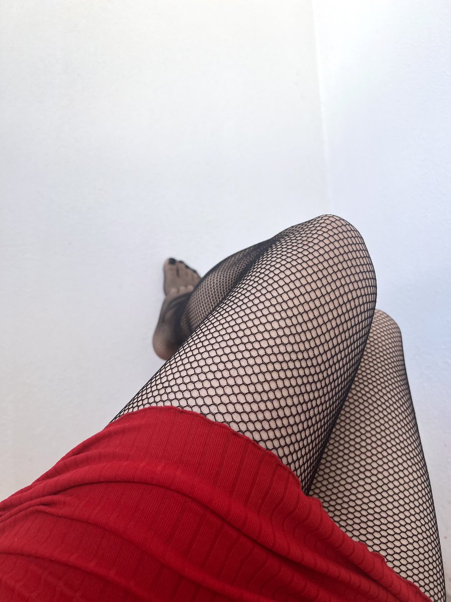 _FPCA's tweet photo. Hoy empezaré a publicar fotos en mi only de piesitos. Los primeros días free👣🫶🏻 https://t.co/EnqNHUMR9f https://t.co/u4dkWBIbf4
