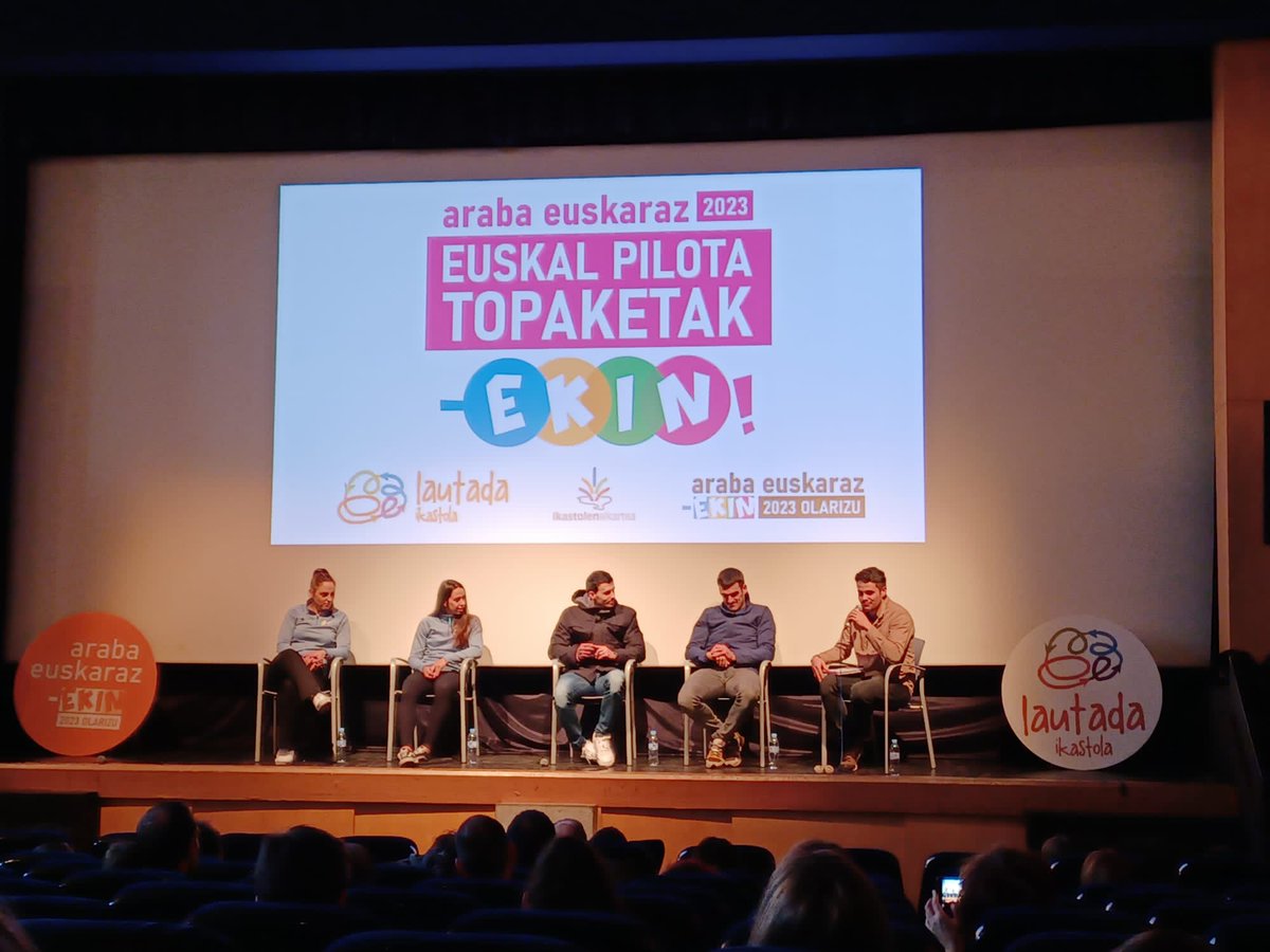 Pilotalekuan euskaraz -EKIN daitekela argi gelditu zaigu. ⚾️
Eskerrik asko gur-EKIN izateagaitik!
#arabaeuskarazEKIN #arabakoikastolEKIN #lautadaikastolarEKIN #pilotalekuaneuskaraz