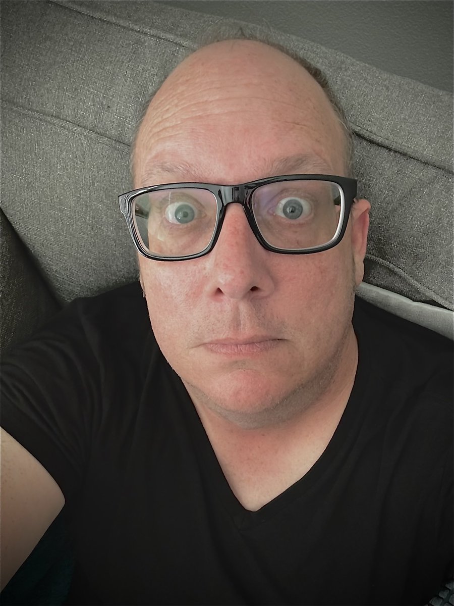 binbash's tweet photo. New glasses, who dis? #MightBeGettingLasikSoon #BlindAF https://t.co/pe07utpcKn