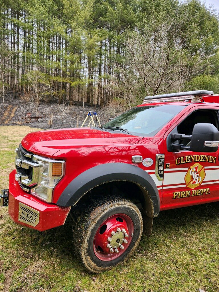 ClendeninFire's tweet photo. #squad1 responded to a reported brush fire at 2:30 this afternoon. Crews found a small fire close to a residence. The fire was quickly placed under control with no injuries or extension to the residence. https://t.co/akTFD5k4qm