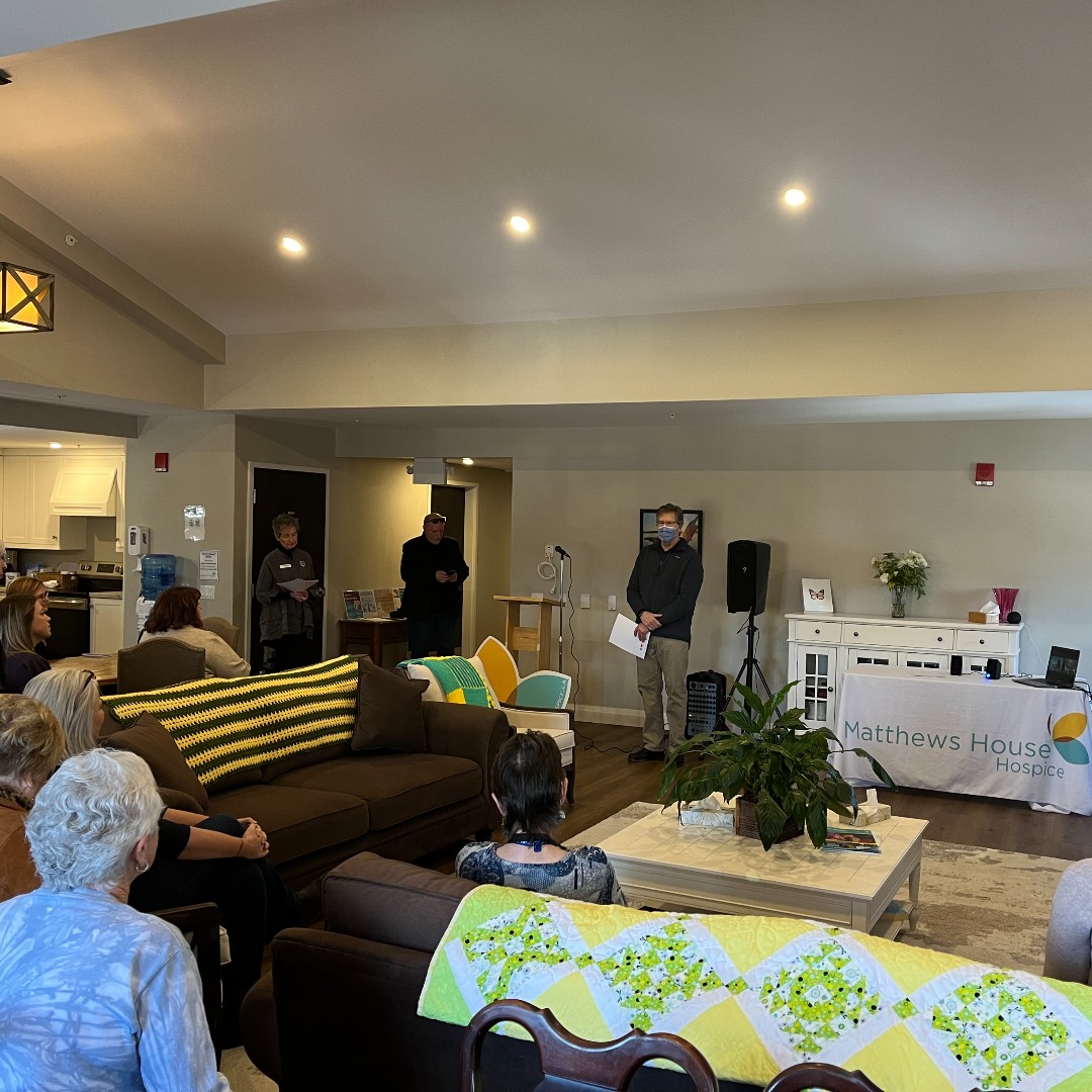 HouseMatthews's tweet image. Yesterday, we hosted Brian Saunderson, MPP Simcoe-Grey, who announced an additional $1.128 million in funding from Ontario Health to help us continue & expand our community programs!
This funding will directly help our community!
#CommunityPrograms #OntarioHealth #ThankYou
