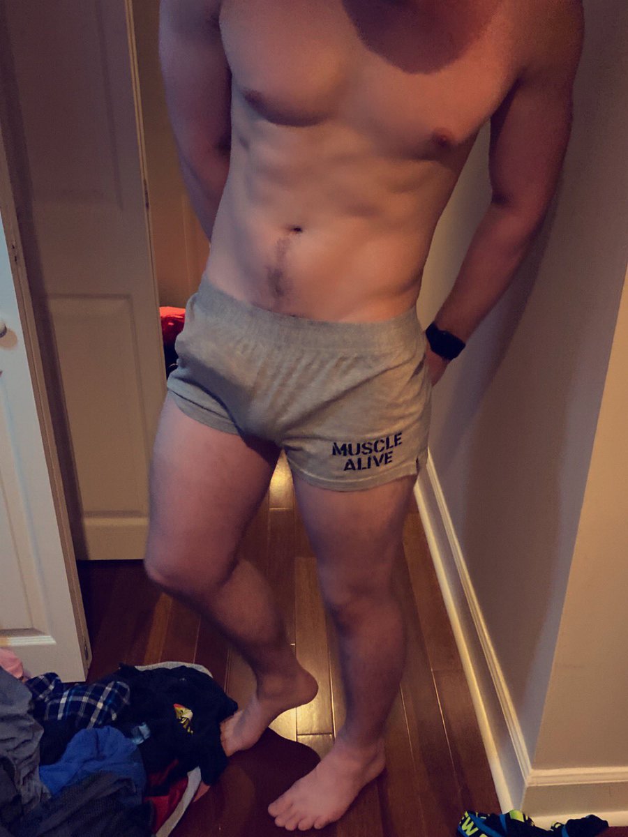 GATechJock's tweet photo. Show me your best bulge pic. I’ll go first ⬇️ https://t.co/BQHakRgKNQ