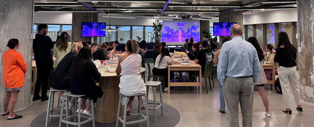 overdosestudio's tweet image. #superbowl __ Our Sydney squad kept these game faces on all day! 🏈

Came for the sports, stayed for the snacks?

-

#sharedlunch #team